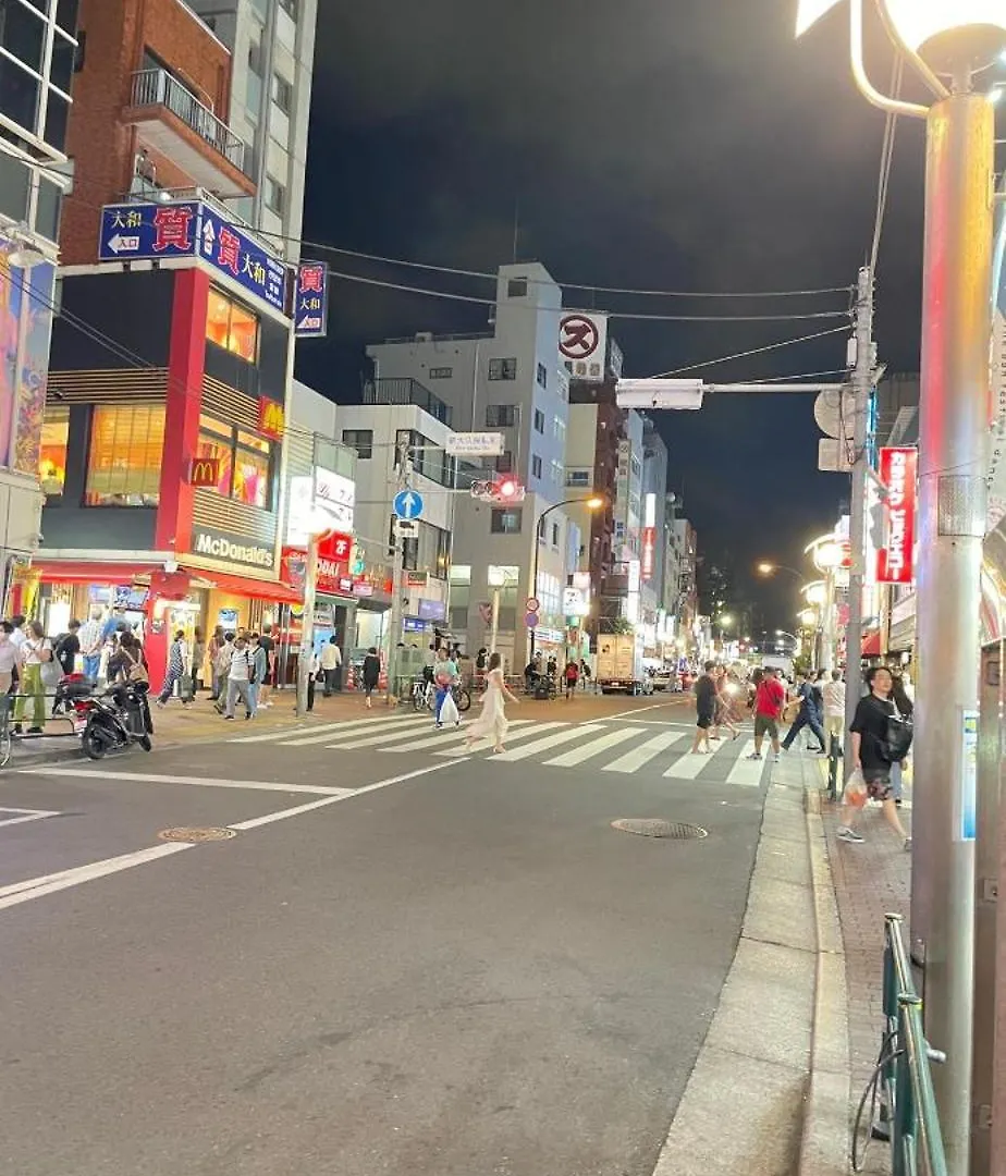新宿安靜の家-A Quiet Home In Shinjuku - A 26 Square Meter Double Bed Room That Feels Like Home Tokyo Apartment