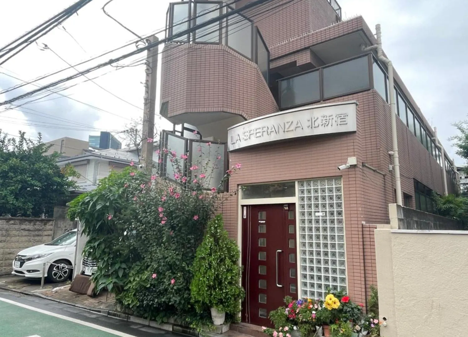 新宿安靜の家-A Quiet Home In Shinjuku - A 26 Square Meter Double Bed Room That Feels Like Home Tokyo